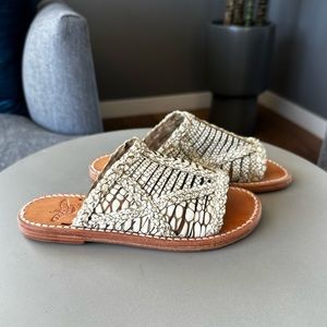 Freebird Sandals WILLOW Style in Cream, SZ 6, brand NEW